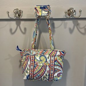 Vera Bradley Marina Paisley Mandy Zippered Shoulder Bag